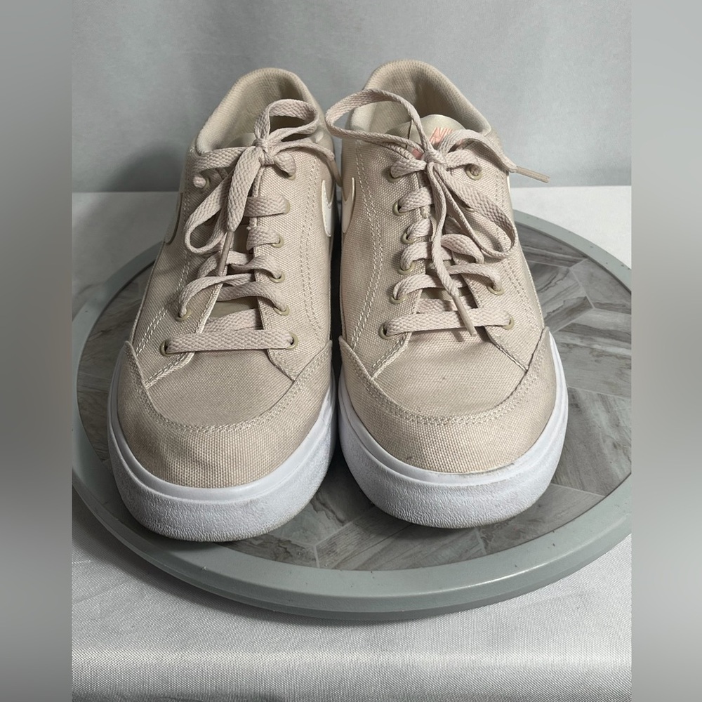 Nike Canvas Sneakers Beige White Swoosh Lace Up Womens 10 EU 42